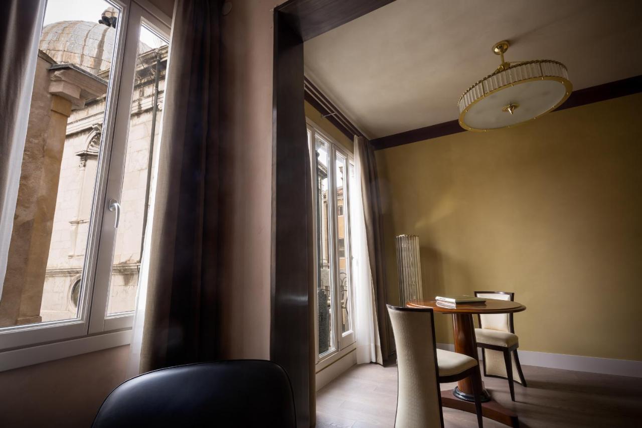 Liassidi Wellness Suites Венеция Экстерьер фото