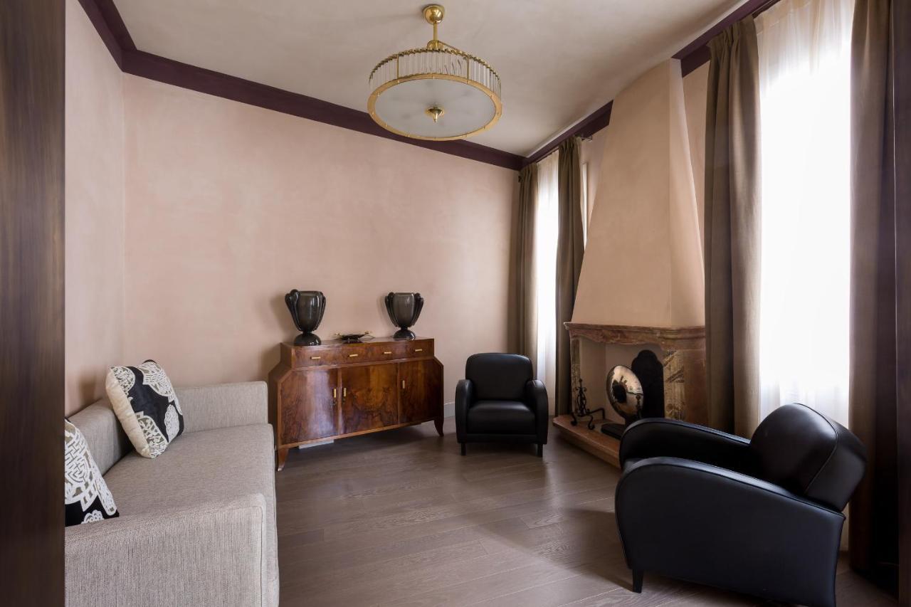 Liassidi Wellness Suites Венеция Экстерьер фото