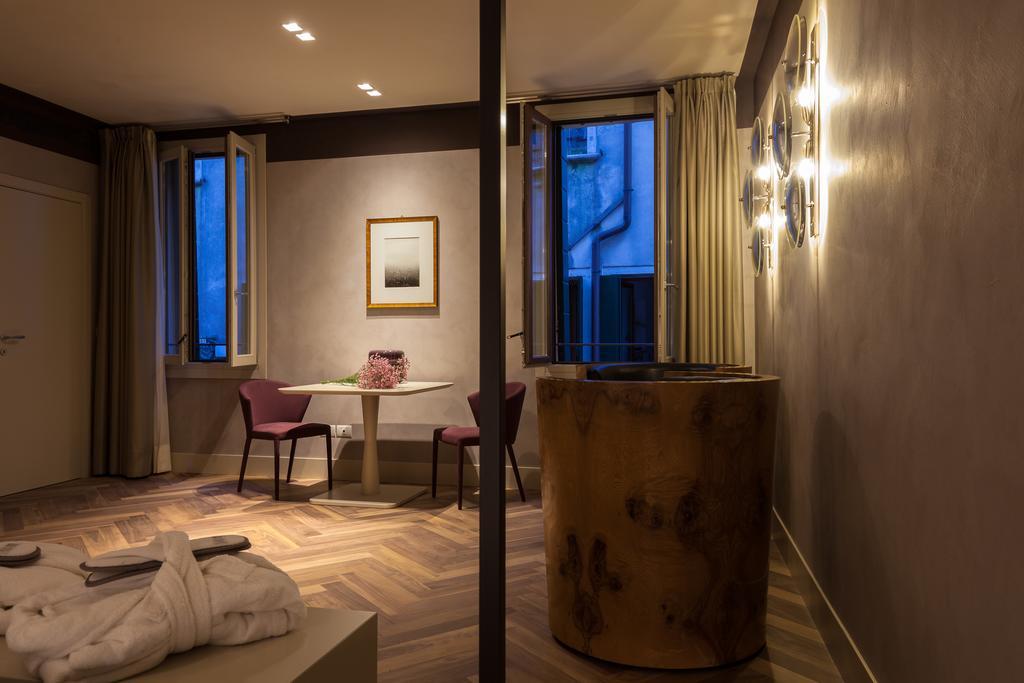 Liassidi Wellness Suites Венеция Номер фото