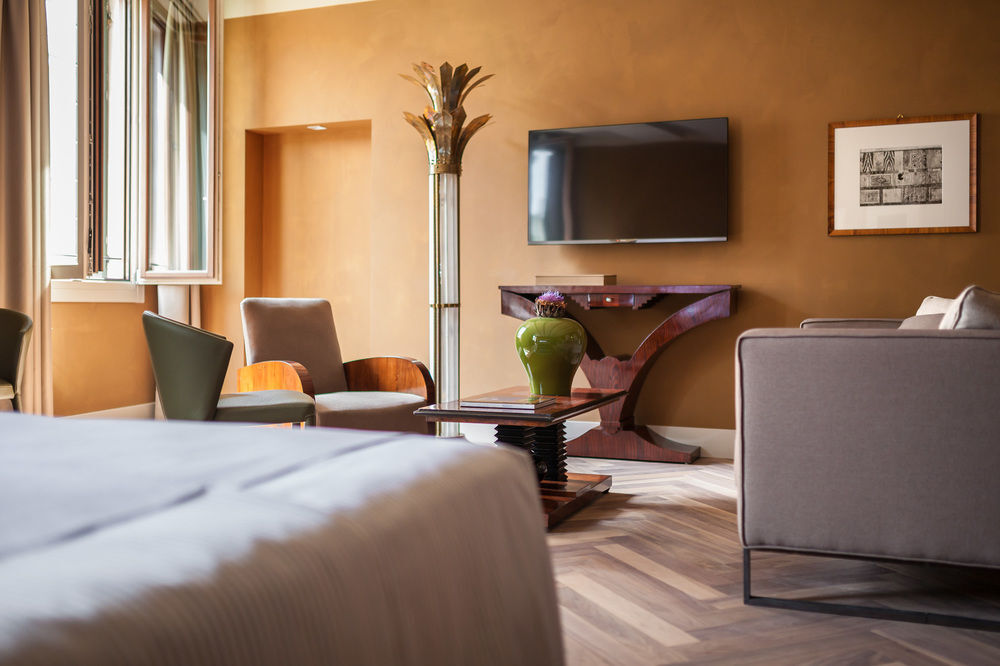 Liassidi Wellness Suites Венеция Экстерьер фото